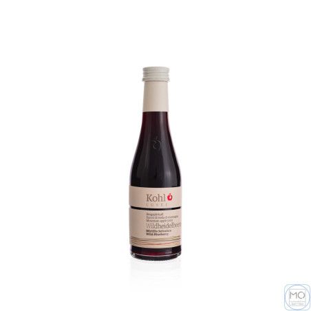 Apple juice and wild blueberry
