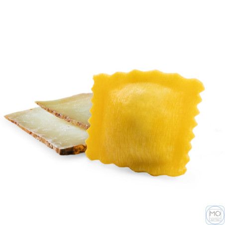 Ravioli with cheese