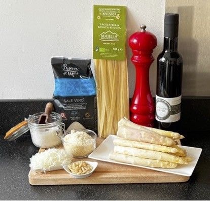 White asparagus pesto